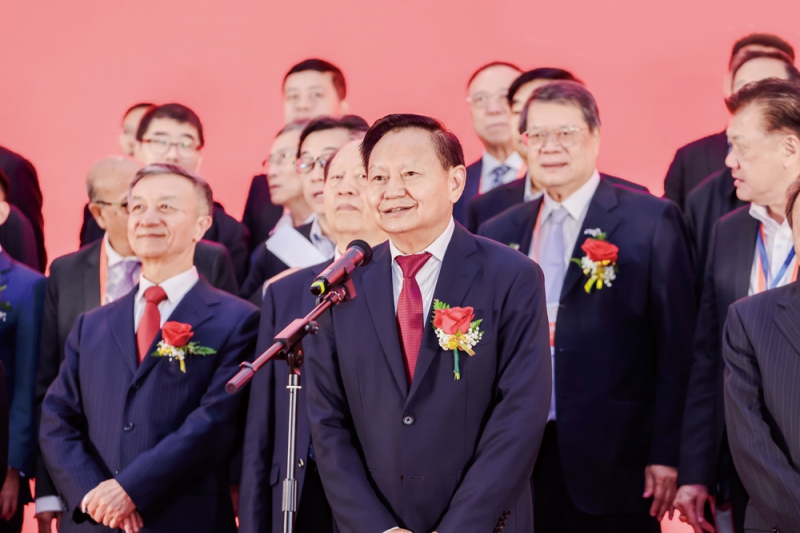 中國輕工業(yè)聯(lián)合會(huì)黨委書記、會(huì)長張崇和部長宣布2024中國國際塑料展開幕-拷貝